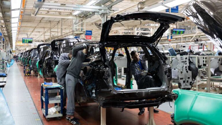 War Clouds Over Wheels: India Auto Sector Braces for Supply Shock